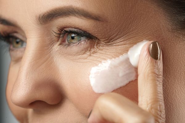 Discover the Best Eye Creams for Radiance and Youthfulness