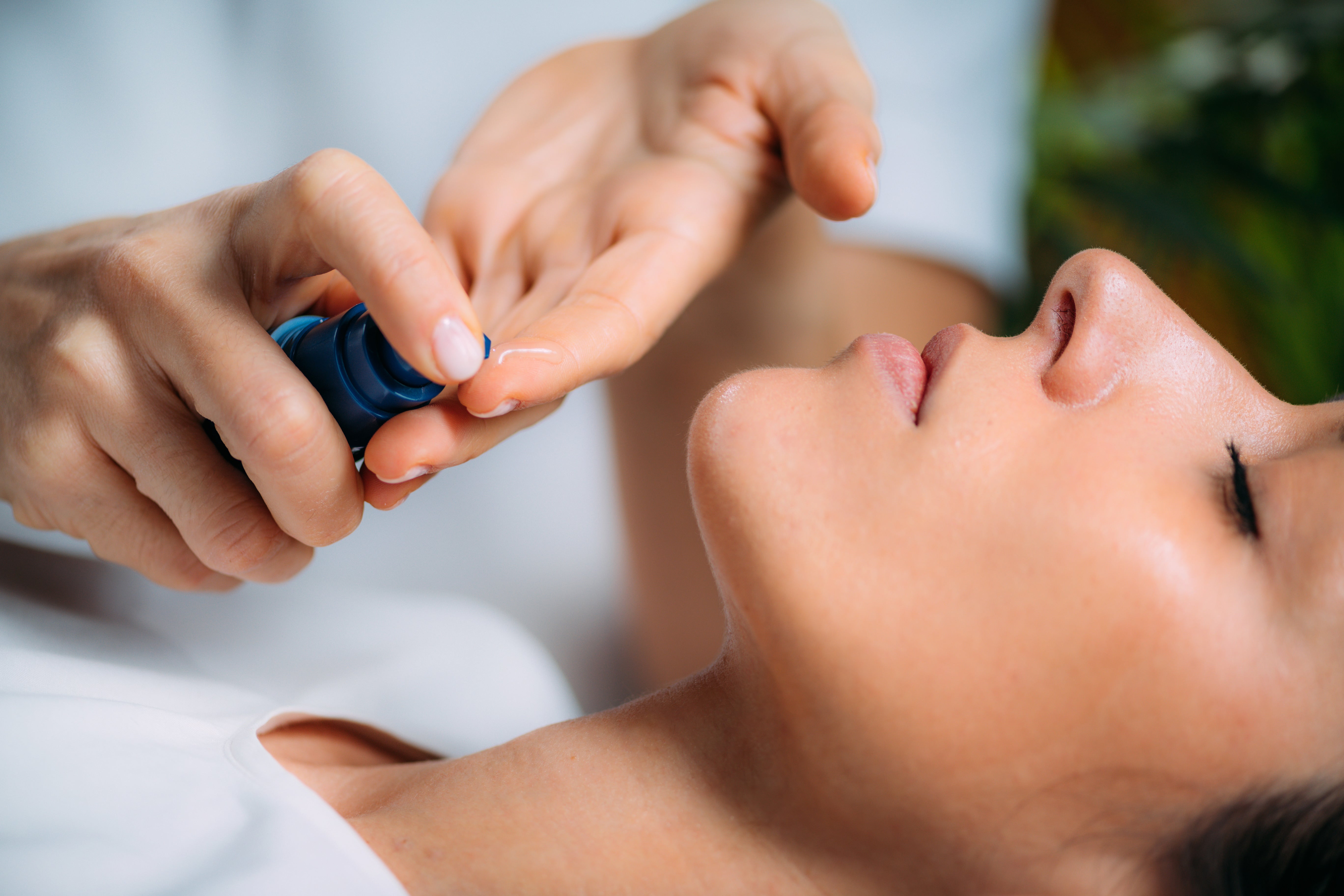 A Guide to Retinol: The Ultimate Skincare Ingredient for Smooth and Radiant Skin